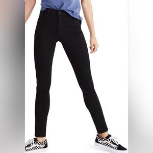 Madewell curvy roadtripper jeans size 28